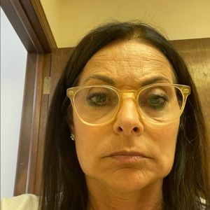 Meet your Posher, Ellen